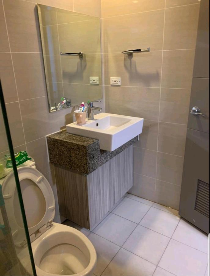 One Uptown Residence 达义 外观 照片